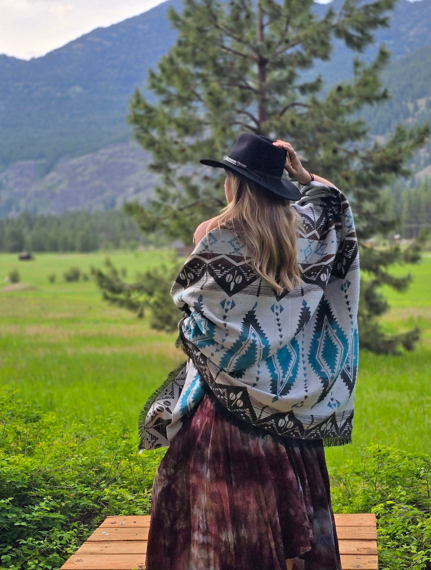 Scarves & Blankets