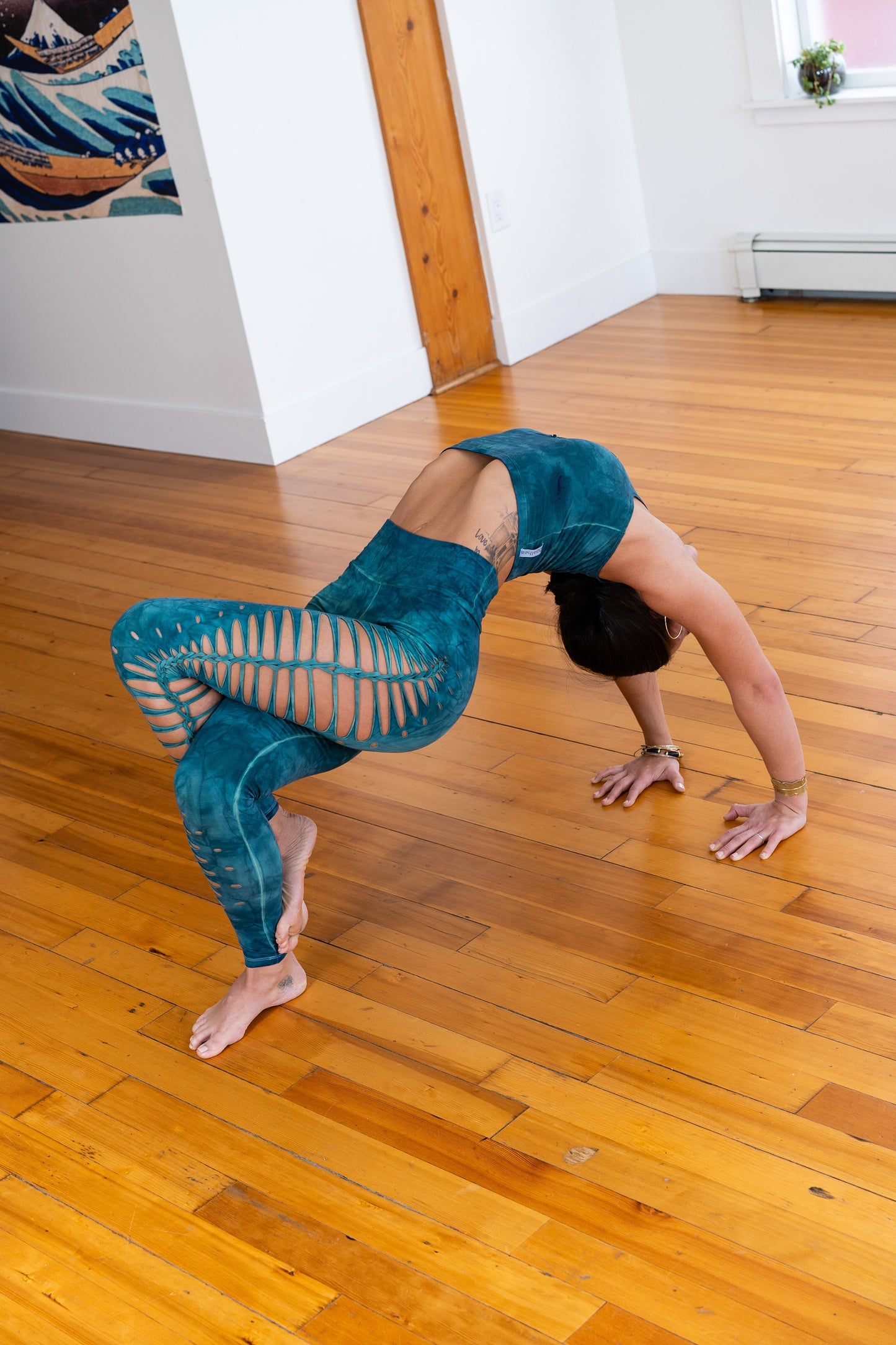 Teal Shiva Yoga leggings Hand Dyed __etsy:2025535942