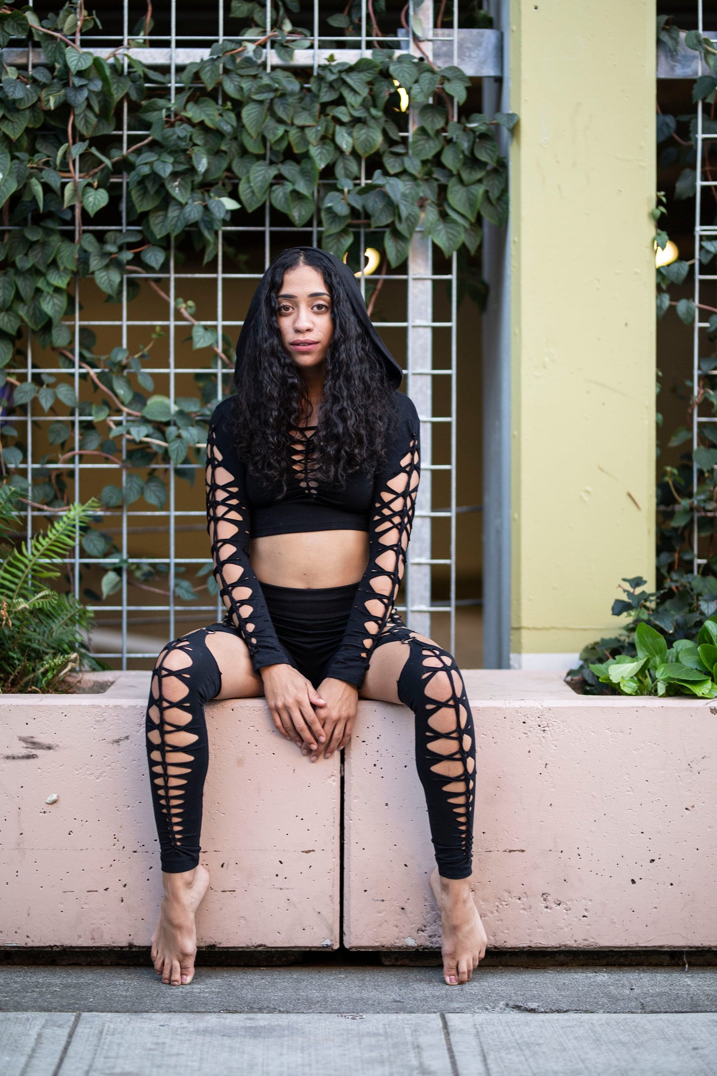 Braided Garter Yoga Leggings: Ripped Festival Fashion with Metal Rings __etsy:2530754928