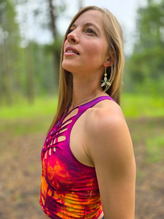 Lion Heart Crop Top High Neck Yoga Tank Slit Weave