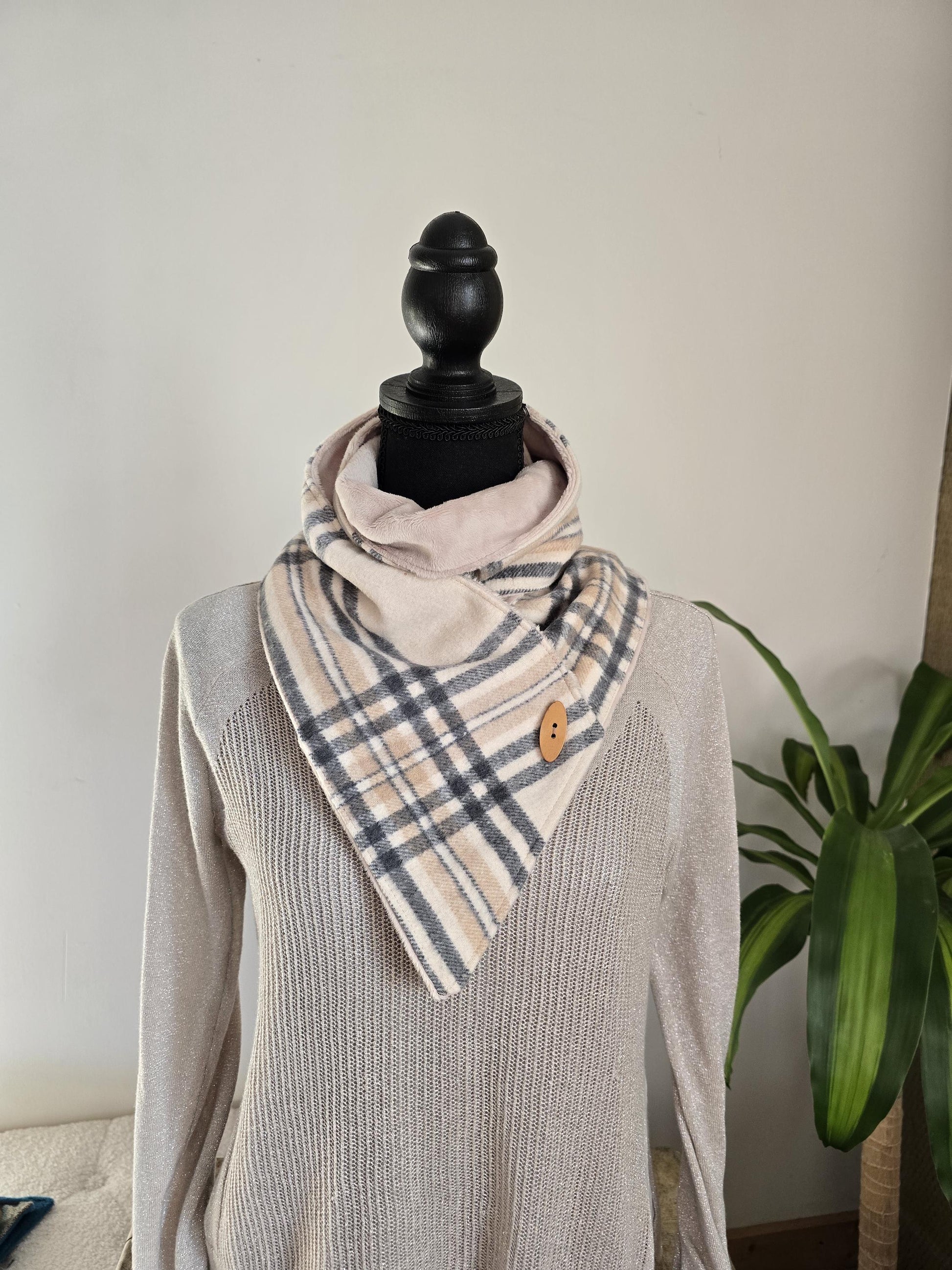 Cream and Charcoal Plaid Wool Snap Scarf __etsy:7465213461